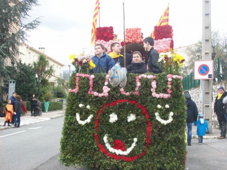 BATAILLE DES FLEURS VENCE 2013
